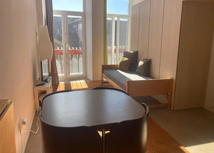 Path Biblioteca Apartment